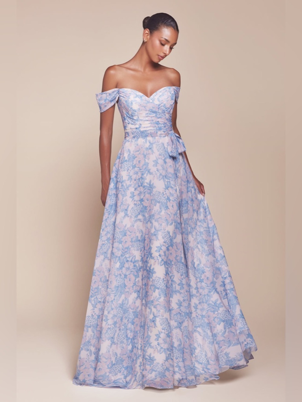NWT Ladivine By Cinderella Divine Dress